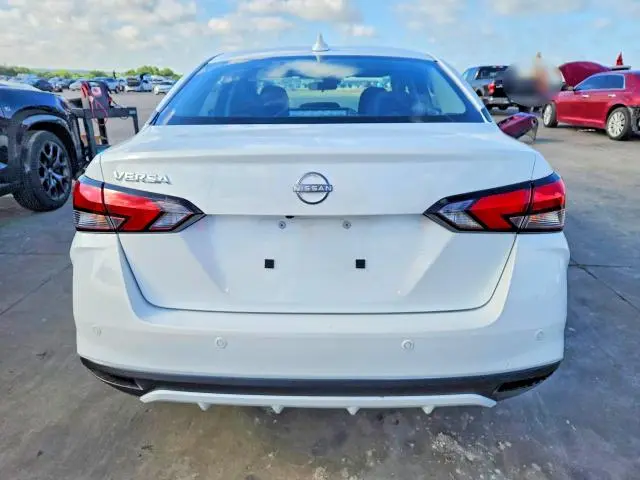 2025 NISSAN VERSA SV   