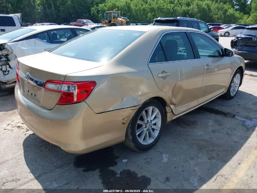 2012 TOYOTA CAMRY XLE