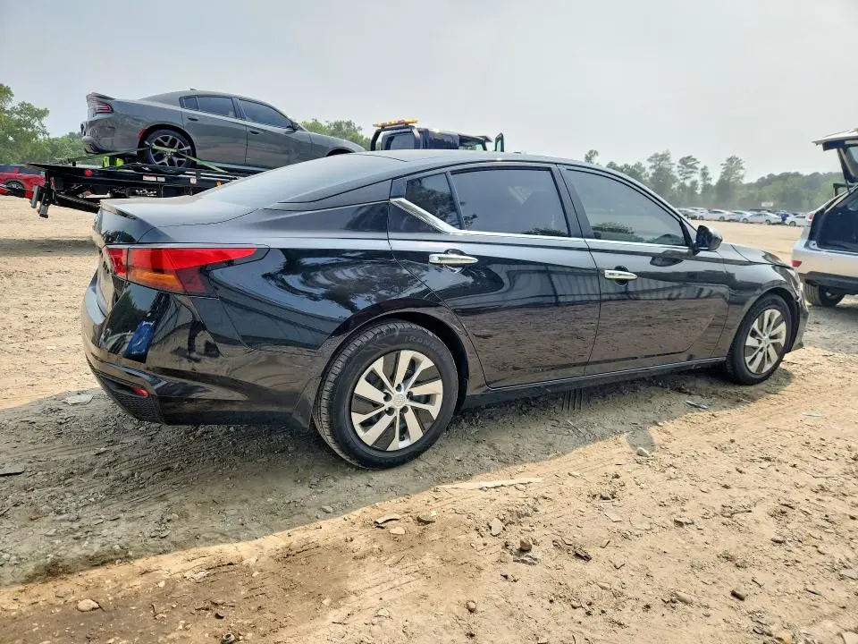 2022 NISSAN ALTIMA S  