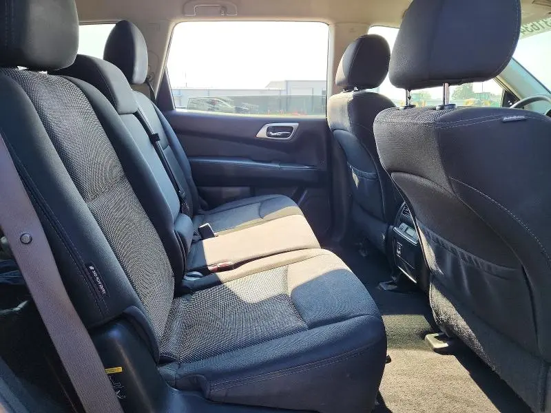 2018 NISSAN PATHFINDER S  