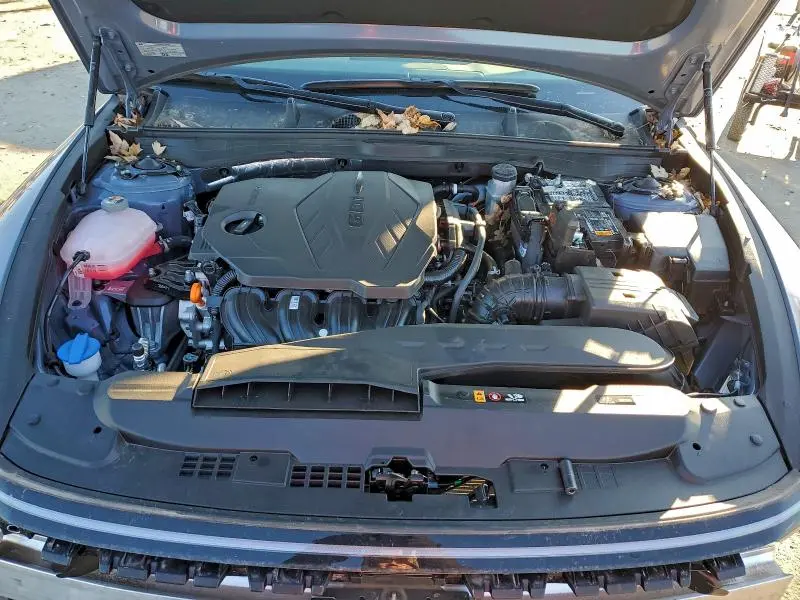 2025 HYUNDAI SONATA SE  