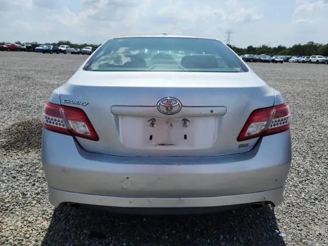 2011 TOYOTA CAMRY SE  