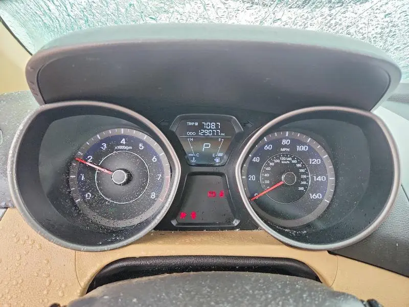 2012 HYUNDAI ELANTRA GLS  