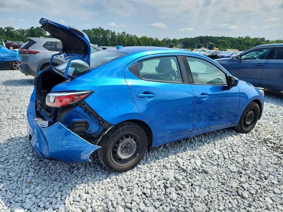 2020 TOYOTA YARIS L  
