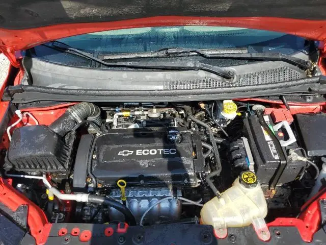 2015 CHEVROLET SONIC LT  