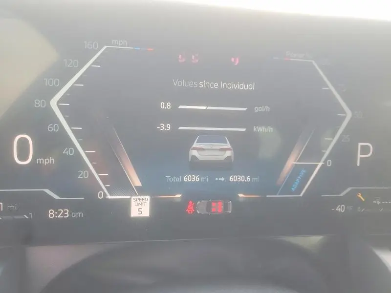 2026 BMW 550 XE  