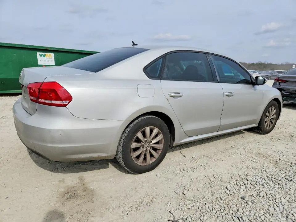 2012 VOLKSWAGEN PASSAT S  