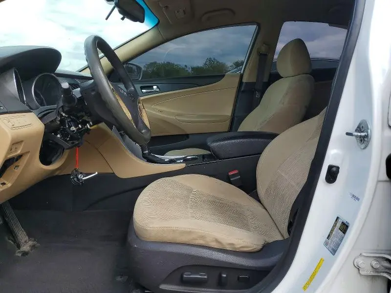 2012 HYUNDAI SONATA GLS  