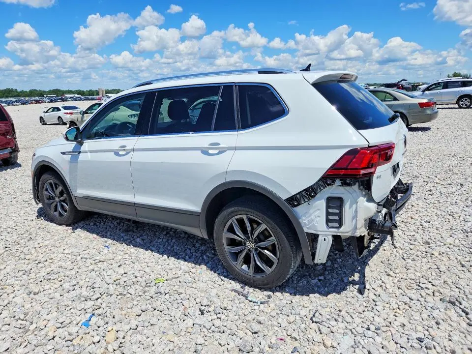 2022 VOLKSWAGEN TIGUAN SE  