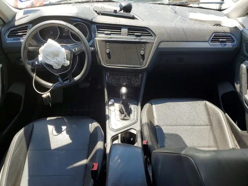2021 VOLKSWAGEN TIGUAN SE  