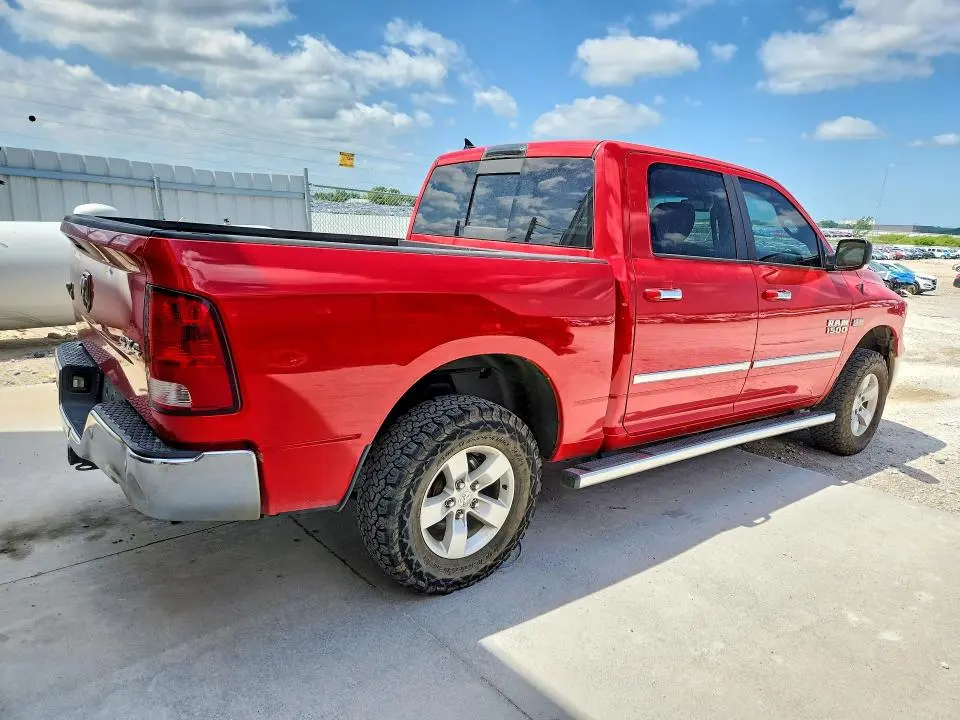 2014 RAM 1500 SLT  