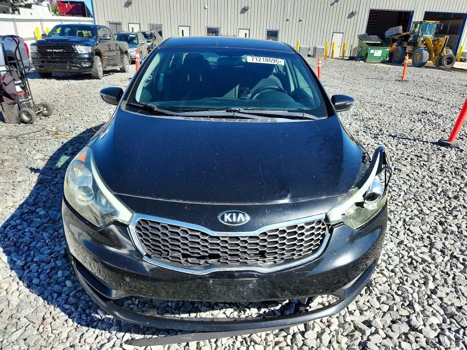 2016 KIA FORTE LX  