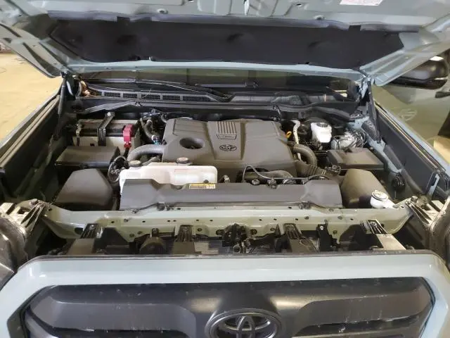 2024 TOYOTA TUNDRA CREWMAX SR  