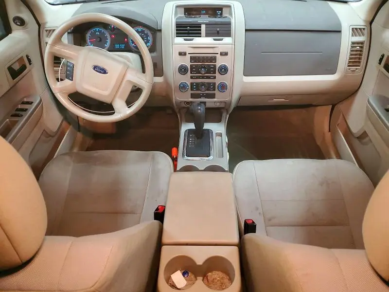 2011 FORD ESCAPE XLT  