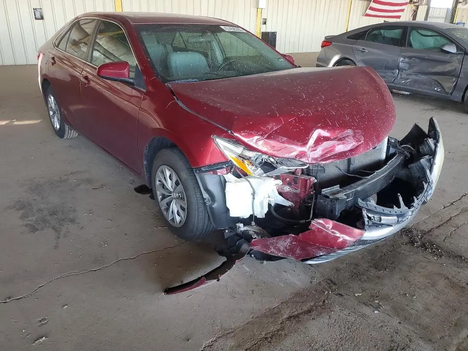 2016 TOYOTA CAMRY LE  