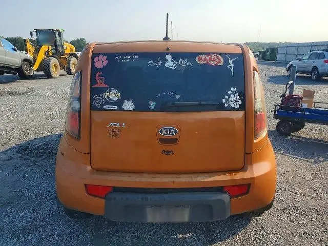 2011 KIA SOUL +  