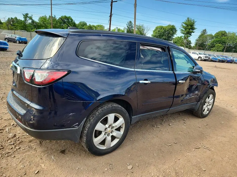 2017 CHEVROLET TRAVERSE LT  