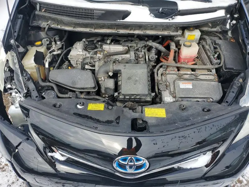 2013 TOYOTA PRIUS V THREE  