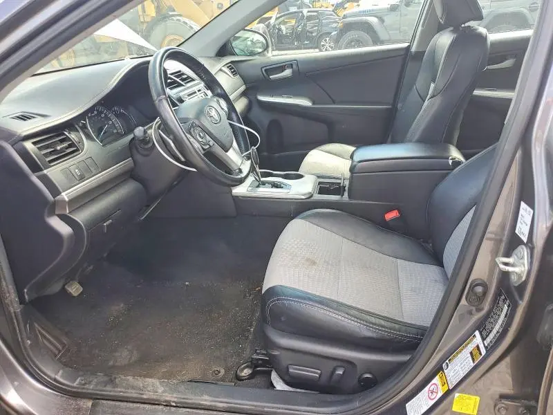 2014 TOYOTA CAMRY SE  