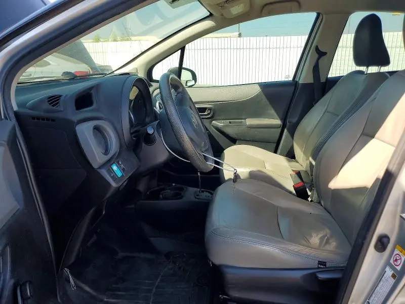 2014 TOYOTA YARIS 5-DOOR L FLEET  