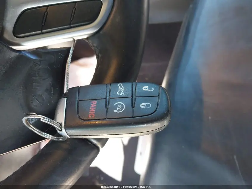 2017 CHRYSLER 300 LIMITED