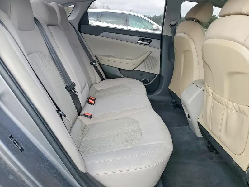 2018 HYUNDAI SONATA SE  