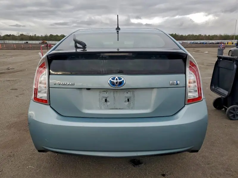 2014 TOYOTA PRIUS   