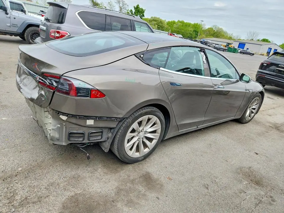 2016 TESLA MODEL S   