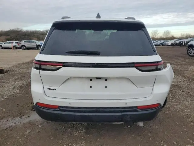 2022 JEEP GRAND CHEROKEE LAREDO  