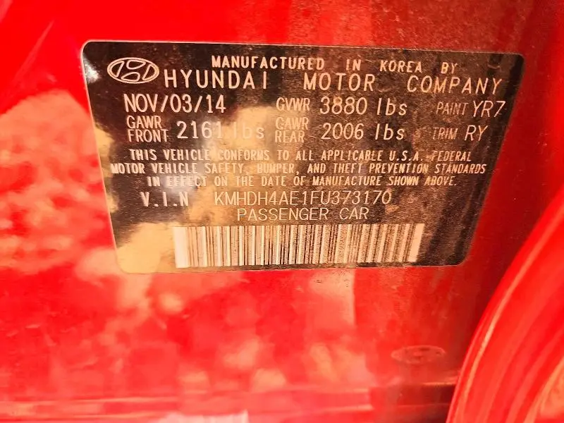 2015 HYUNDAI ELANTRA SE  