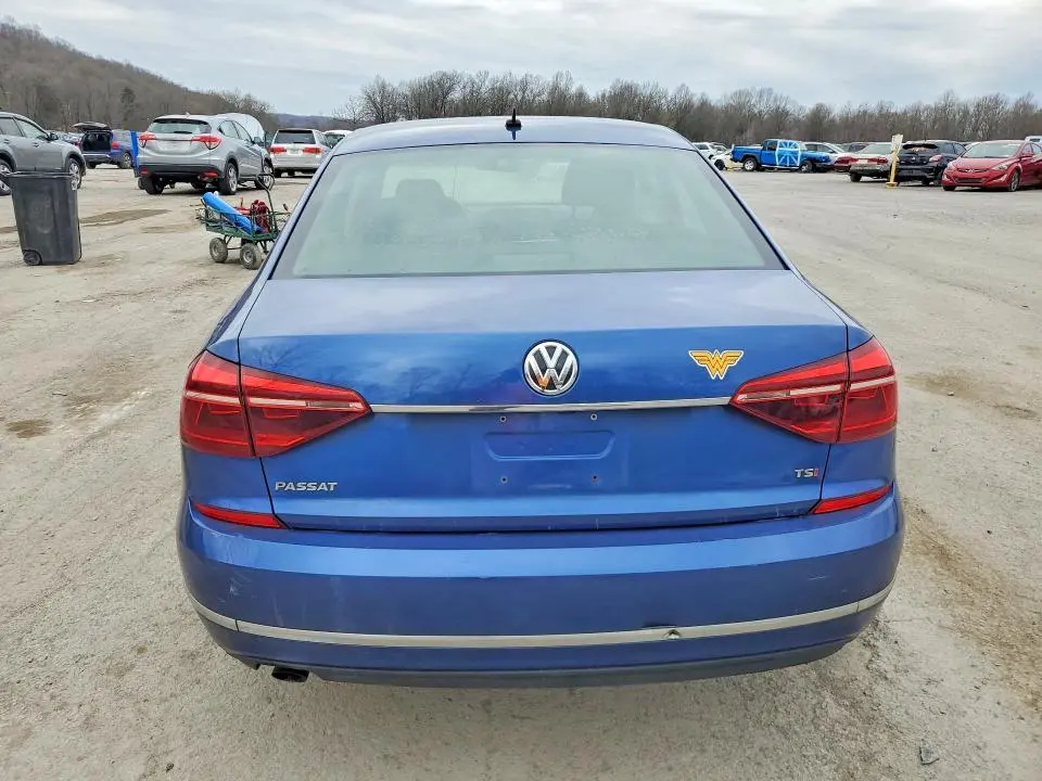 2017 VOLKSWAGEN PASSAT S  