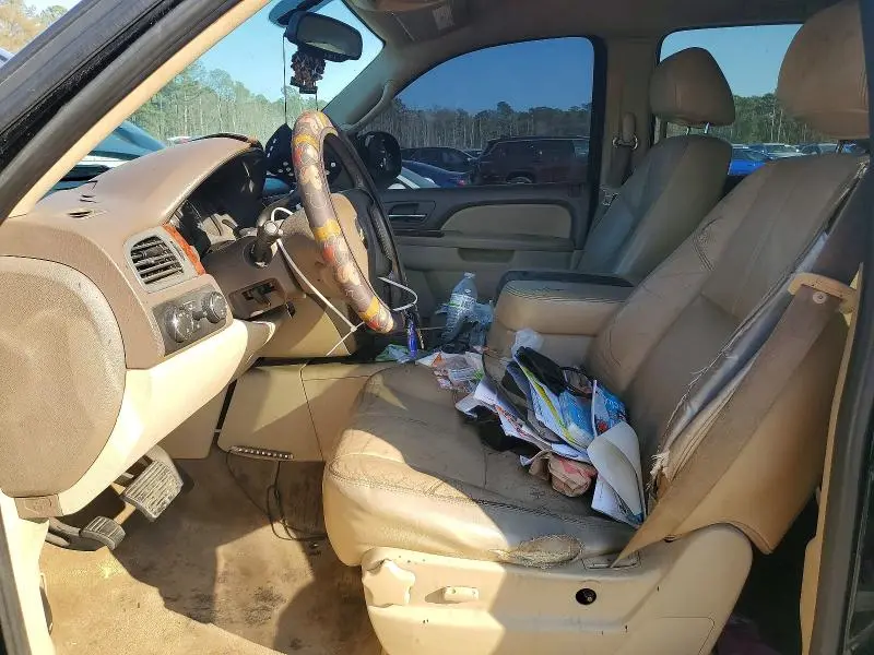 2011 CHEVROLET TAHOE K1500 LT  
