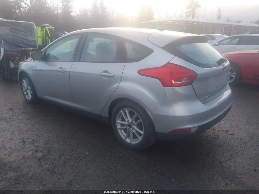 2016 FORD FOCUS SE