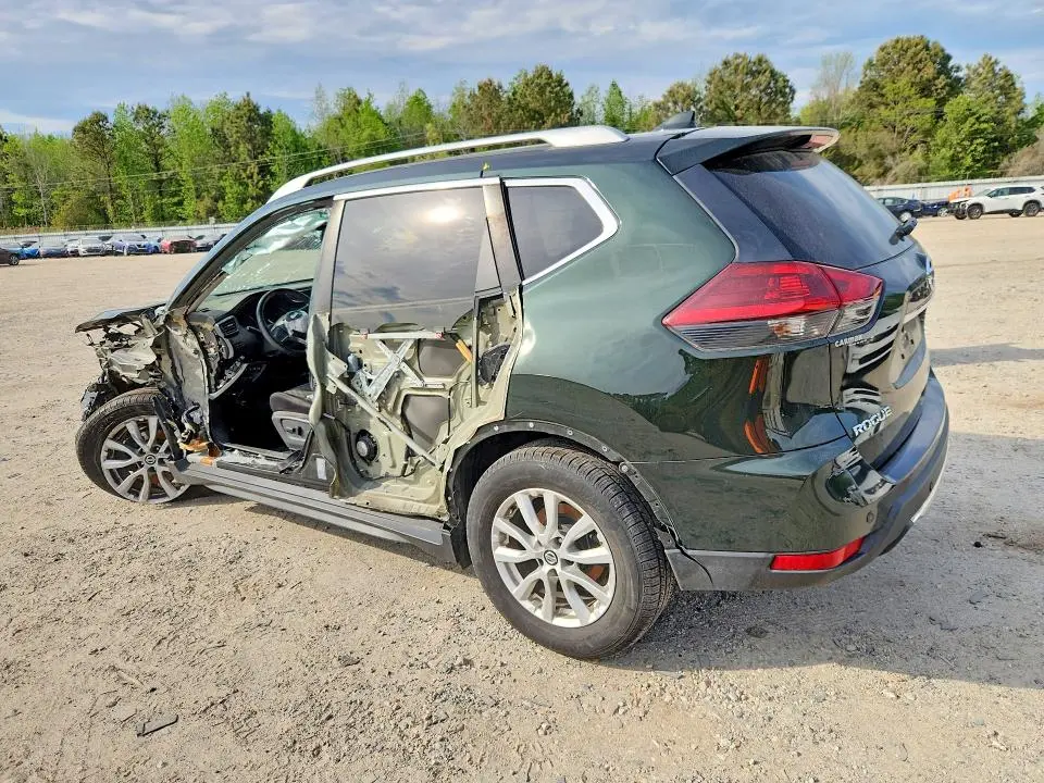 2020 NISSAN ROGUE SV  