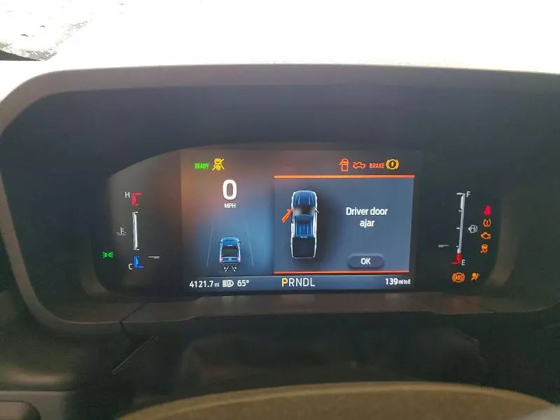 2025 FORD MAVERICK XL  