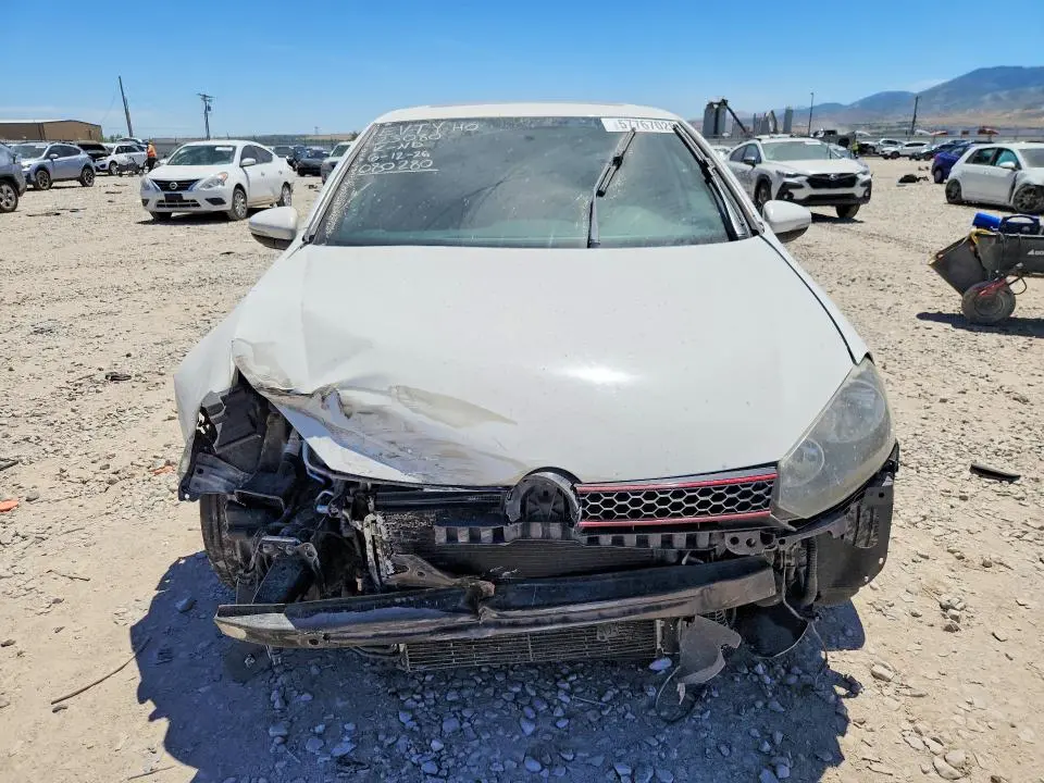 2011 VOLKSWAGEN GTI   