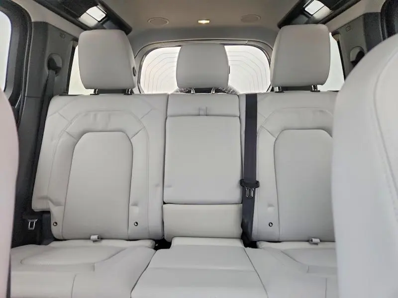 2026 LAND ROVER DEFENDER 110 X-DYNAMIC SE  