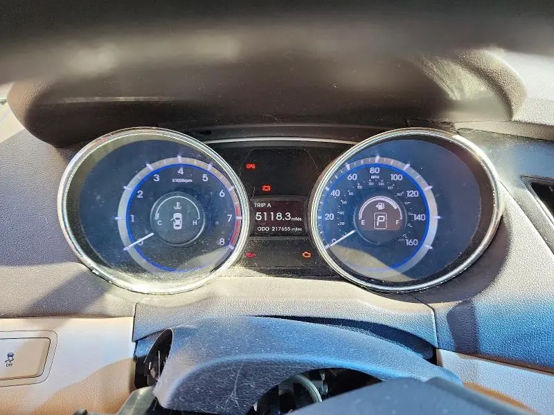 2011 HYUNDAI SONATA GLS  