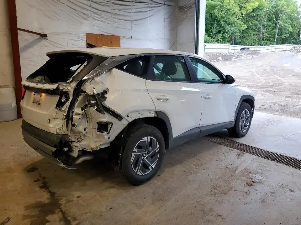 2026 HYUNDAI TUCSON BLUE SE  