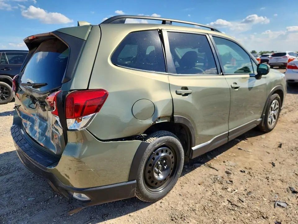 2020 SUBARU FORESTER PREMIUM  