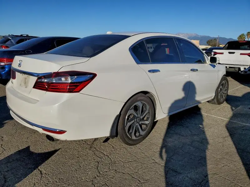 2017 HONDA ACCORD EX  