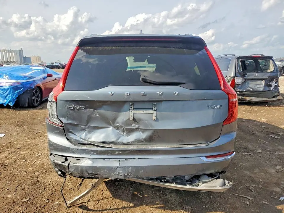 2018 VOLVO XC90 T6  