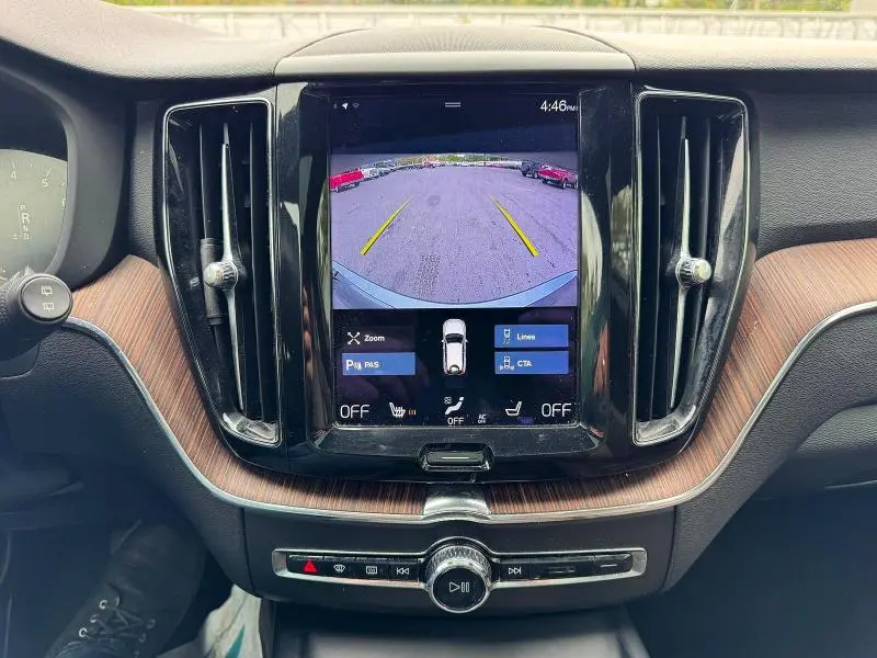 2021 VOLVO XC60 T5 MOMENTUM  