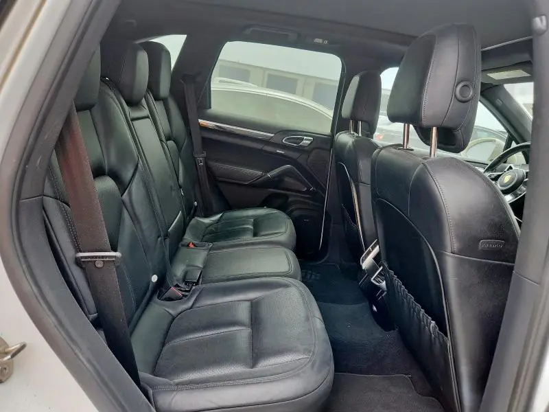 2016 PORSCHE CAYENNE SE HYBRID  