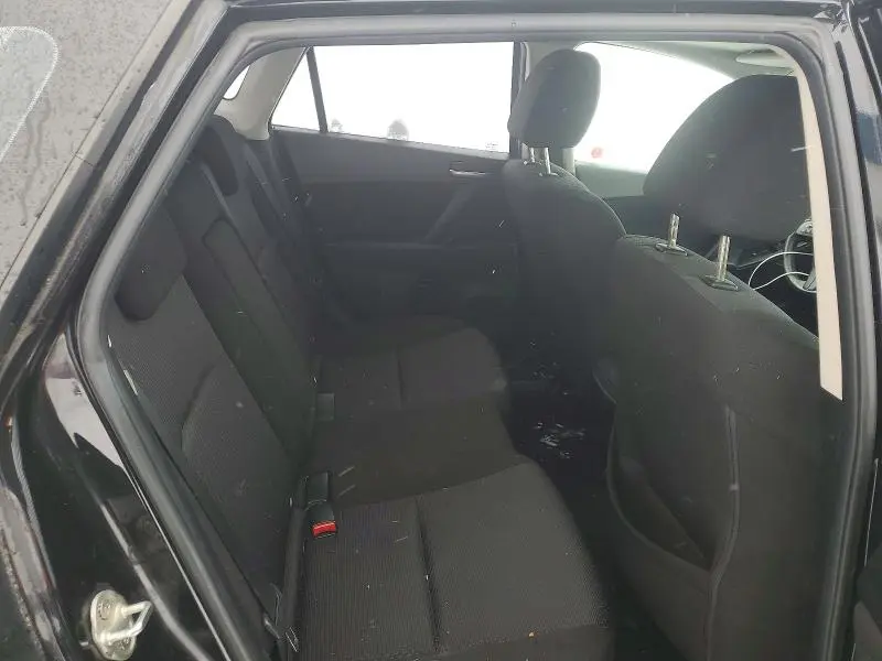 2010 MAZDA 3 S  
