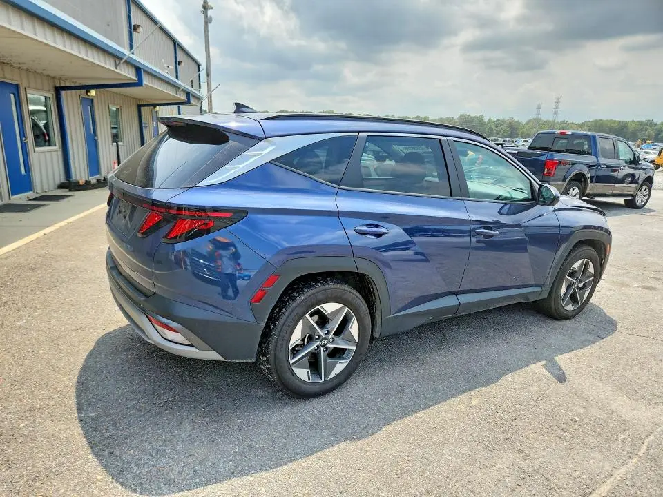 2025 HYUNDAI TUCSON SEL  