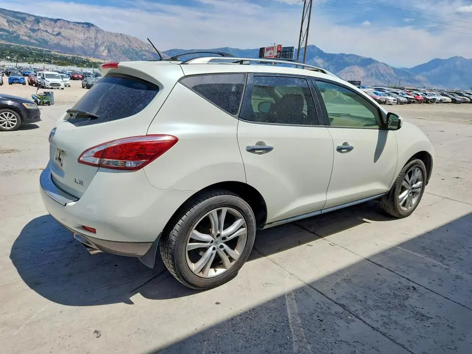 2011 NISSAN MURANO S  