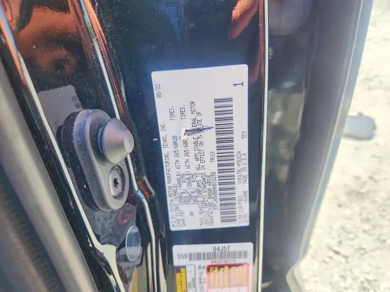 2022 TOYOTA TUNDRA SR5  
