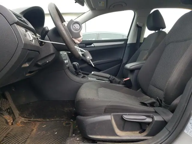 2012 VOLKSWAGEN PASSAT S