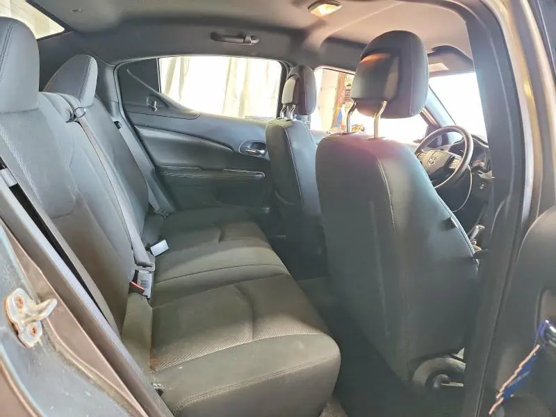 2013 DODGE AVENGER SE  